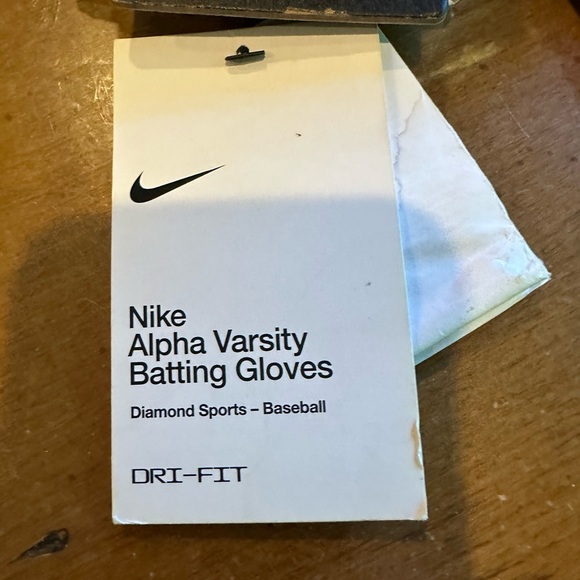 NWT Nike Unisex Batting Gloves - Picture 2 of 4